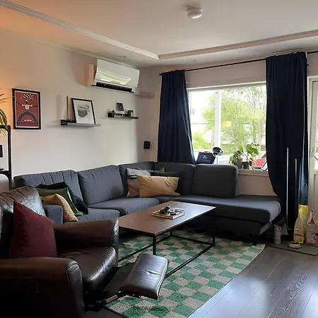 Spacious 4 Bedroom Perfect For Big Groups For Wc Apartment